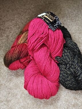 Cascade Yarns Multi- Color Skeins - Red & Tweed Olive Mix M7